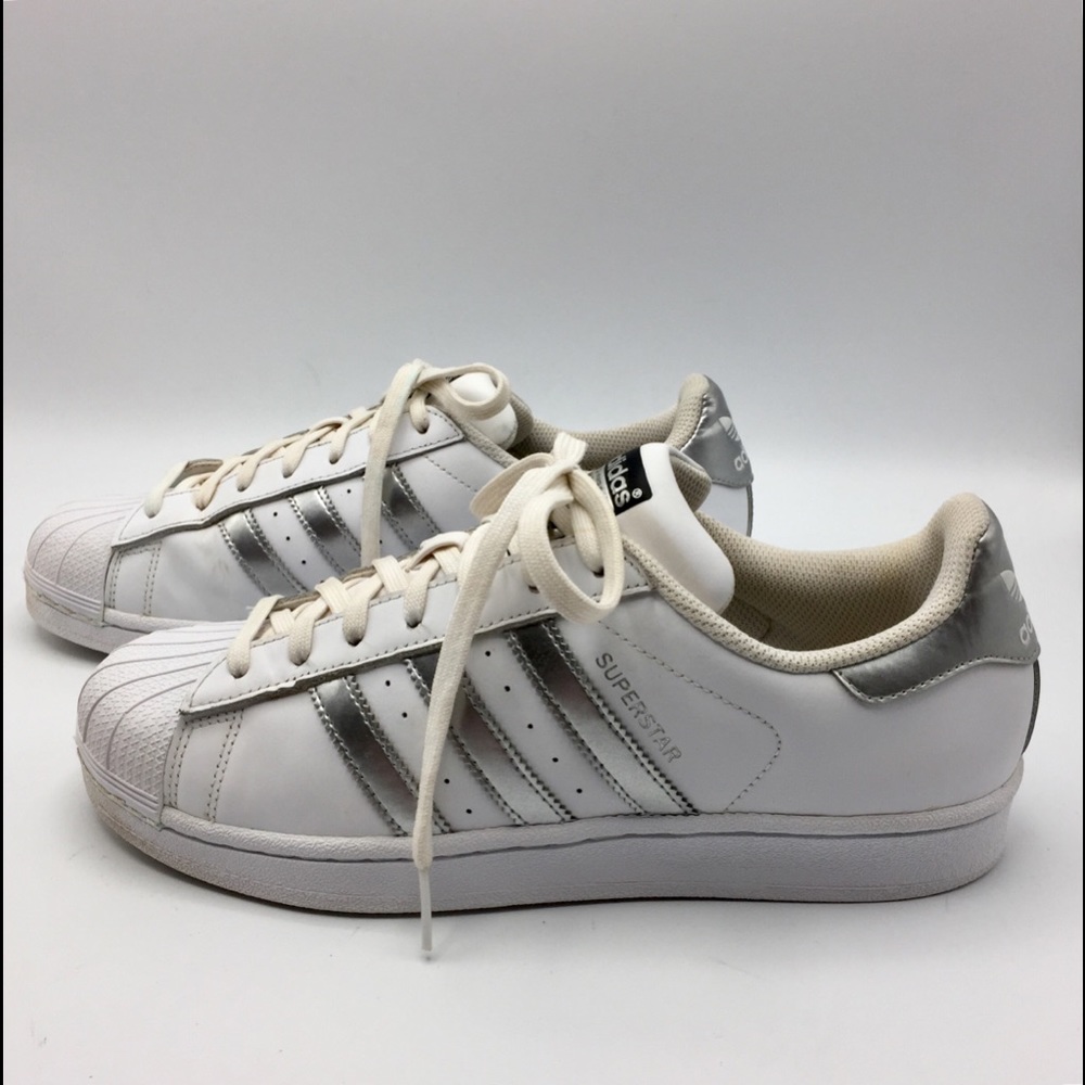 ADIDAS Low SUPER STAR Shell Toe WHITE SNEAKERS - Picture 2 of 6
